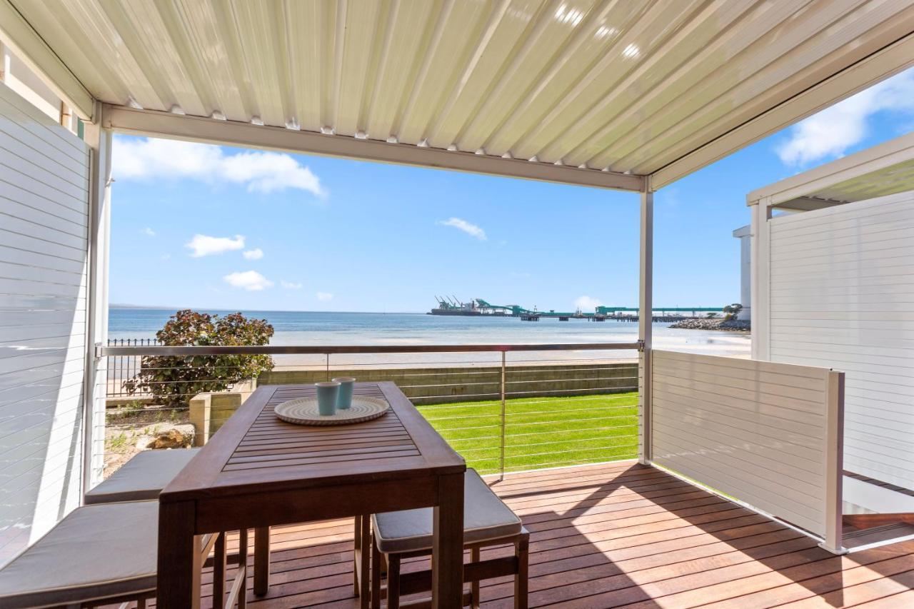Port Lincoln Beachfront Apartments Екстер'єр фото